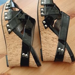 New  Super cute Wedge Sandals Women's Size 9