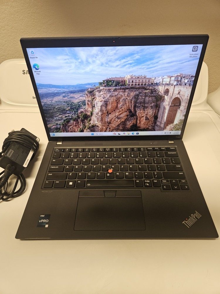 Lenovo ThinkPad T14s Gen 3 Intel i7-1270p 12-core 16-threads 16 GB Ram Memory