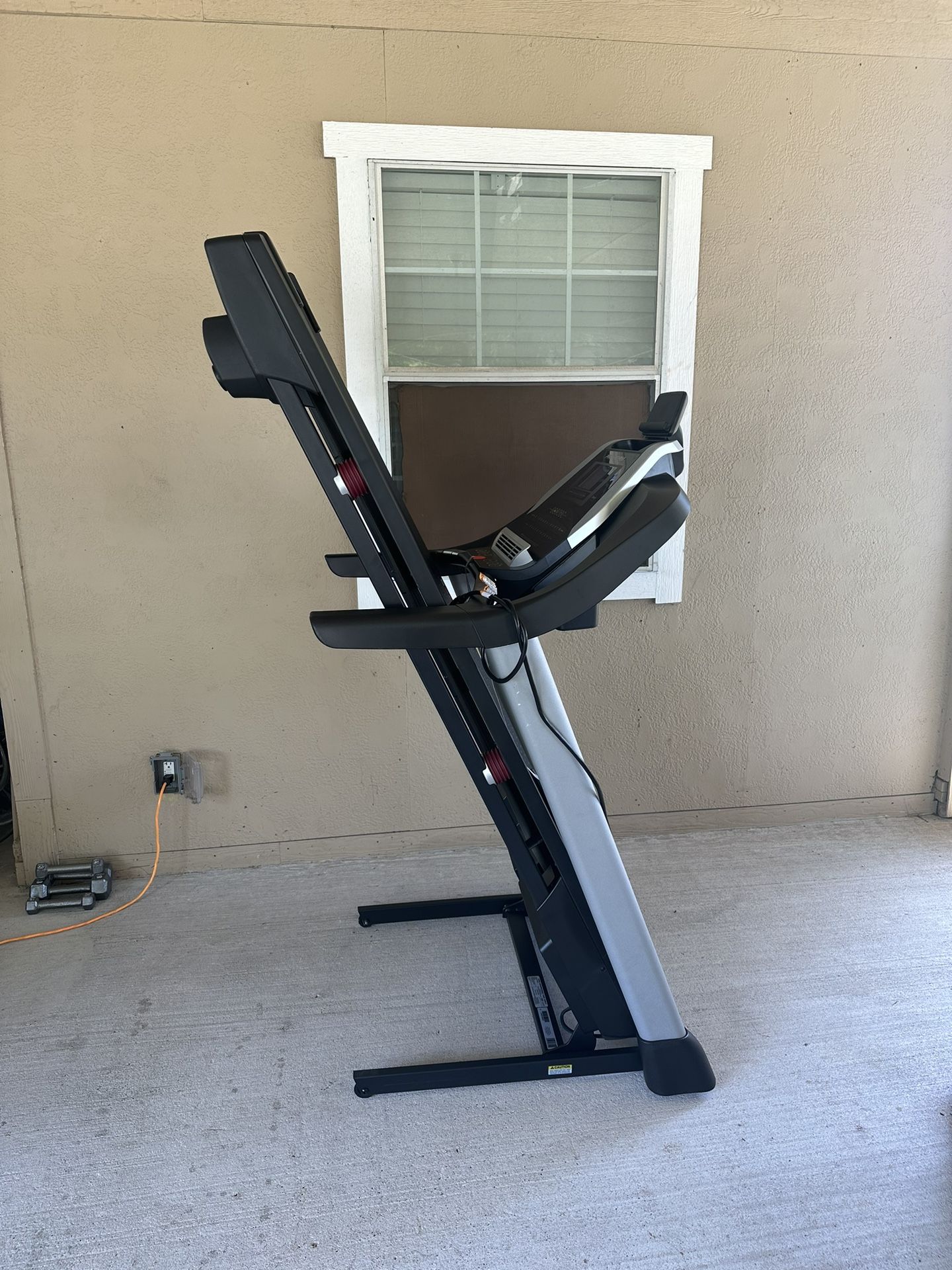 Proform 905 discount cst treadmill price