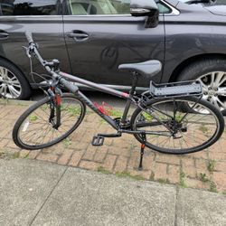 Crosstrail Sports Bicycle