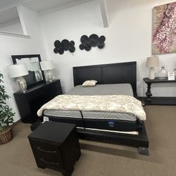 Bedroom Set 