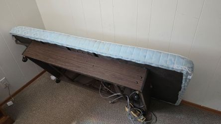 Adjustable bed