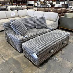 Thomasville Wills Oversized Chair + Storage Ottoman – Brand New