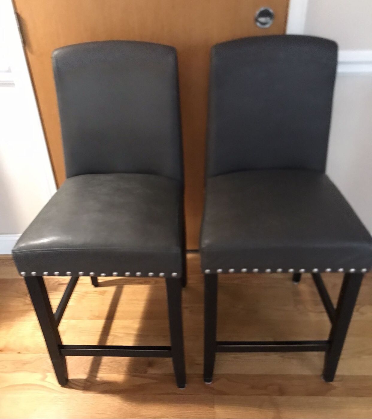 Threshold 24″ Lennox Counter Stool – Gray