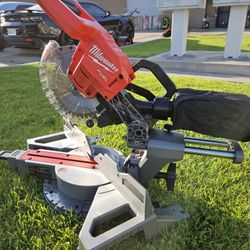 MILWUAKEE M18 FUEL BRUHLESS 7-1/4 SLIDING MITER SAW TOOL ONLY NEW 