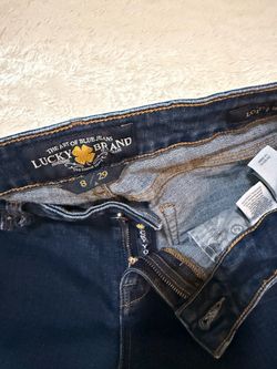 Women’s lucky size 8 jeans