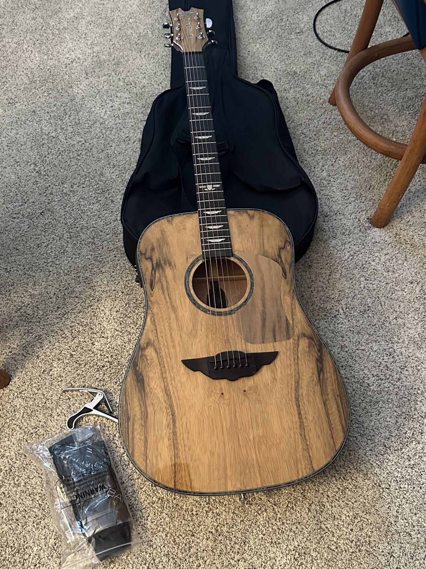 Keith Urban Black Label electric/acouistic guitar, case, strat, capo
