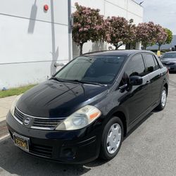 Nissan Versa 