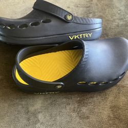 VKTRY Recovery Clogs Never Worn