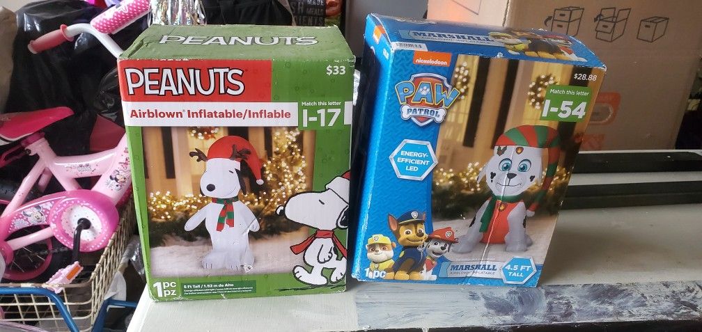 Holiday Inflatable Yard Decorations