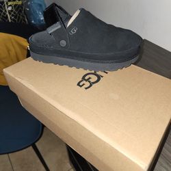 Ugg Clogs 