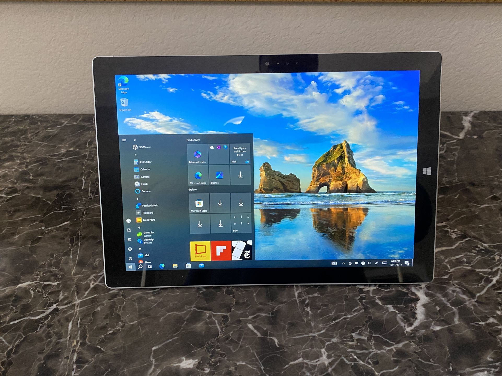 Microsoft Surface Pro 3 Tablet PC w/ Windows 10 + WiFi (Bundled Set)