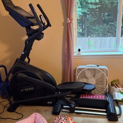 Sole E25 Elliptical with heart rate monitor