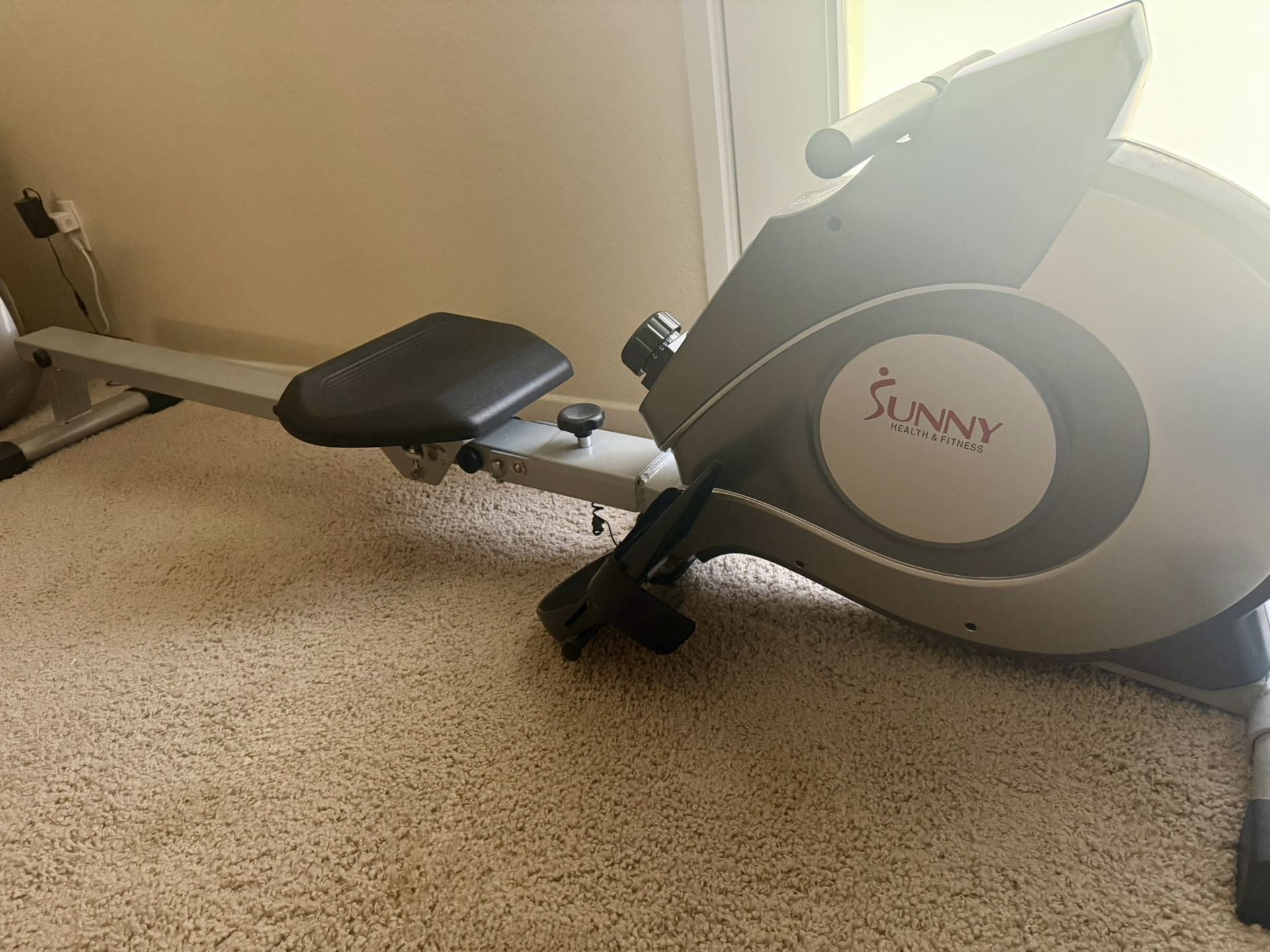 Magnetic Rowing Machine with Adjustable Resistance