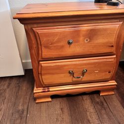 Night Stand / Side Table 