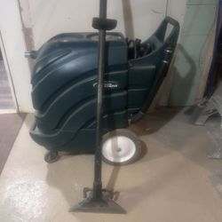 Commercial Carpet Cleaner