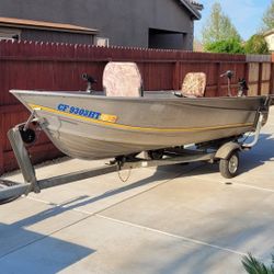 1984  12 Foot Aluminum Welded  Boat Deep V  5' 4" Wide  With Trailer And Trolling Motor Good Condition 