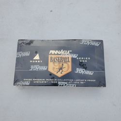 1995 Pinnacle Series 1 Baseball Hobby Box (24 Pack) Factory Sealed NEW.