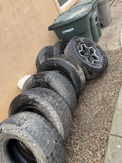 Tires LT 315 / 70R17