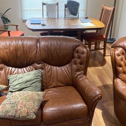 BEST OFFER Leather couch set - Can maybe do delivery