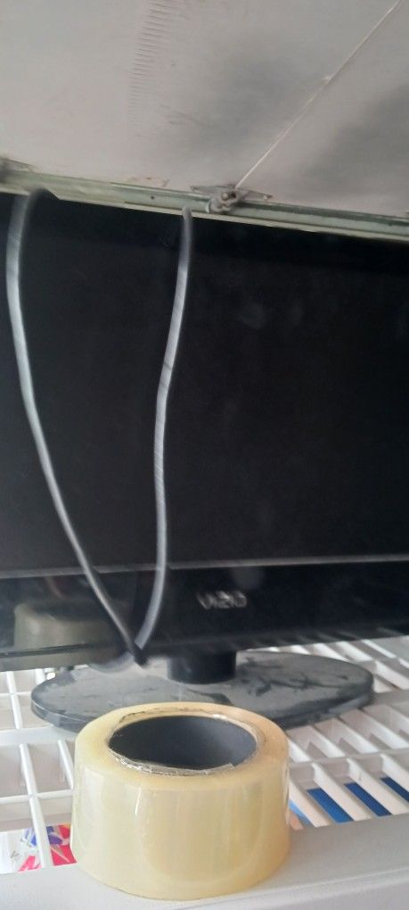 2 Vizio 15inch Tvs