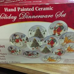 Christmas Dinner Ware Set