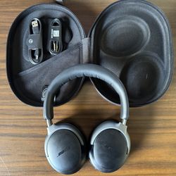 Bose QC Ultra Noise Cancelling Over the Ear - excellent condition