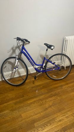 Byclcle, Just Needs Tightening Of Handle Bar, Easy Fix Just Need An Allen Wrench $ Negotiable $