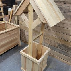 Custom BUILT TO ORDER Cedar Wishing Well Planter Box