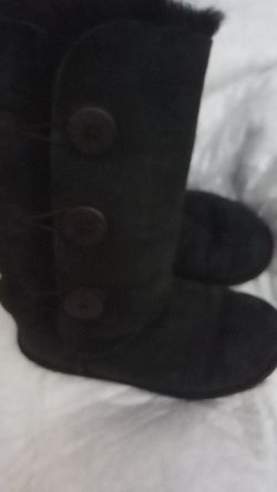 Ugg boots, size 7, 80$ FIRM.