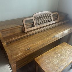 Baldwin Spinet Piano - NO STAIRS