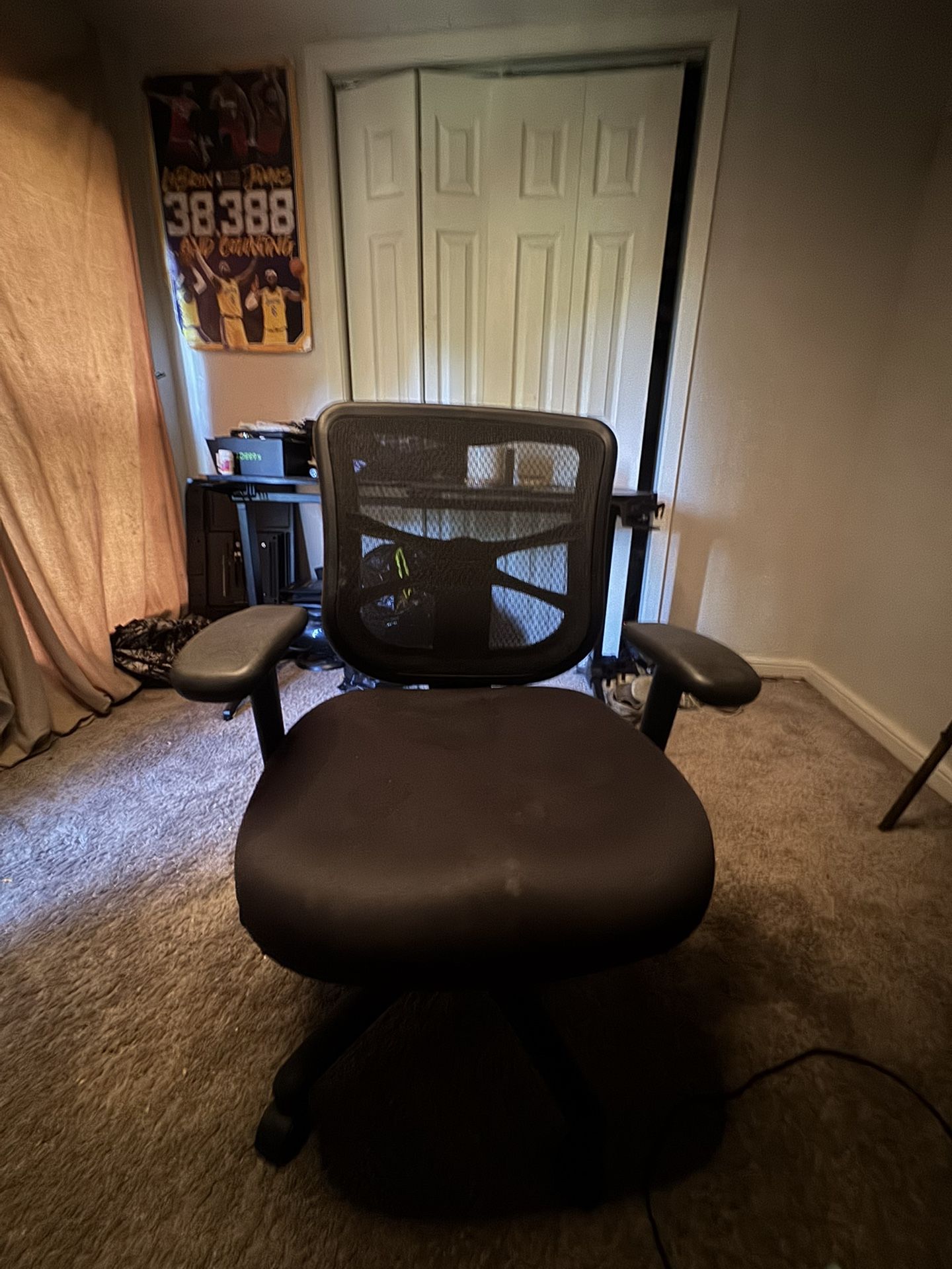Rolling Office chair 
