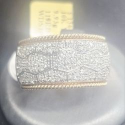 10k 9.93 Grams 1.00 TCW Diamond Ring
