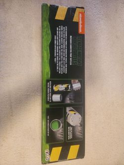 NECA Teenage Mutant Ninja Turtles Mutagen Canister Prop Replica 1990 Movie TMNT
BRAND NEW SEALED