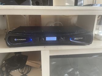 Crown XLS 1502 Amplifier