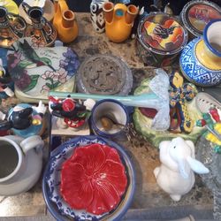 BOX LOT of 25 Miniature Niknax home decor Items