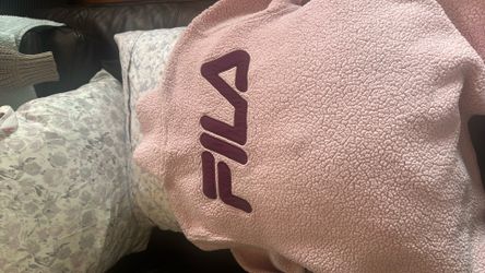 Pink fila sweater M