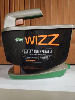 Scott's Spreader Year Round Wizz