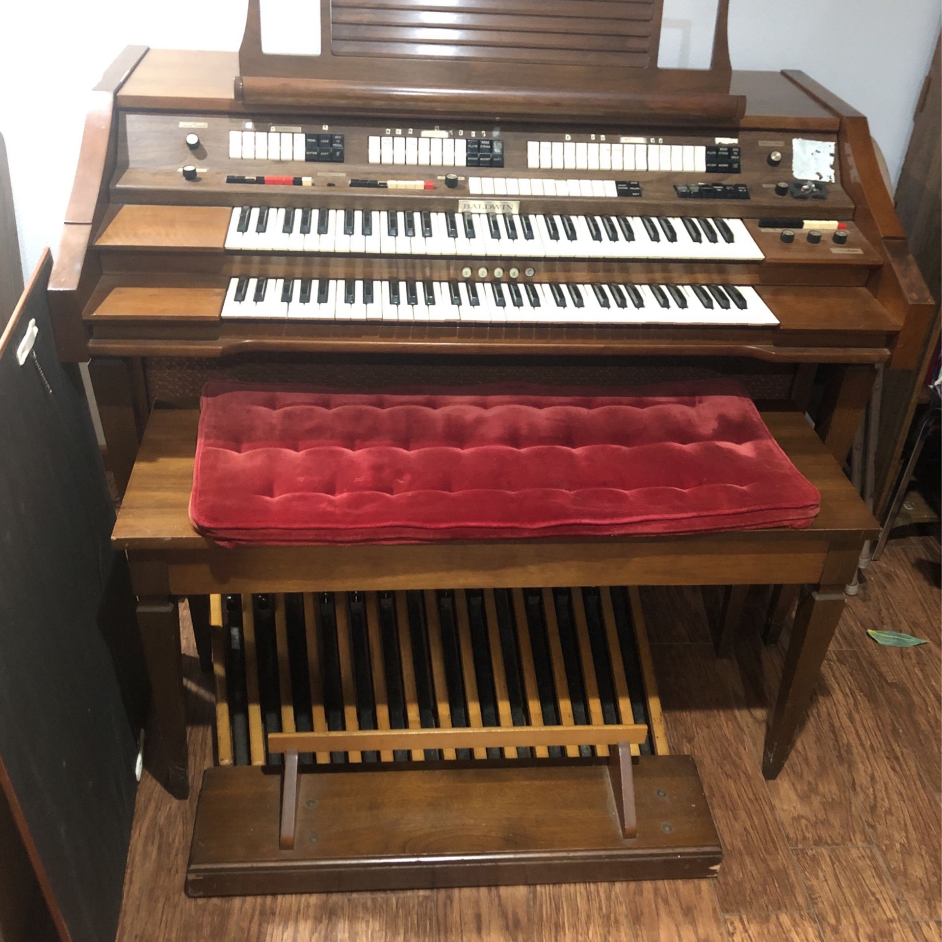 Organ / Baldwin