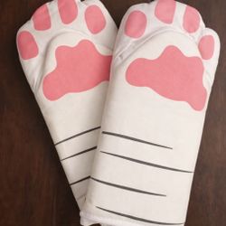 Cat Paw Oven Mitts / Kitchen Gloves – Cute Pink Paw Design (Set)