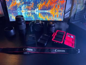 MINT Canon Rebel T7 DSLR
