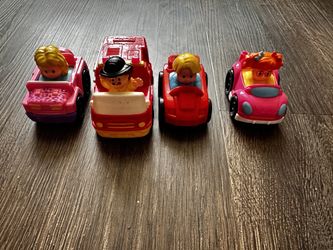 Fisher Price Little People Wheelies Lot Of 4 Cars Racers including fire truck