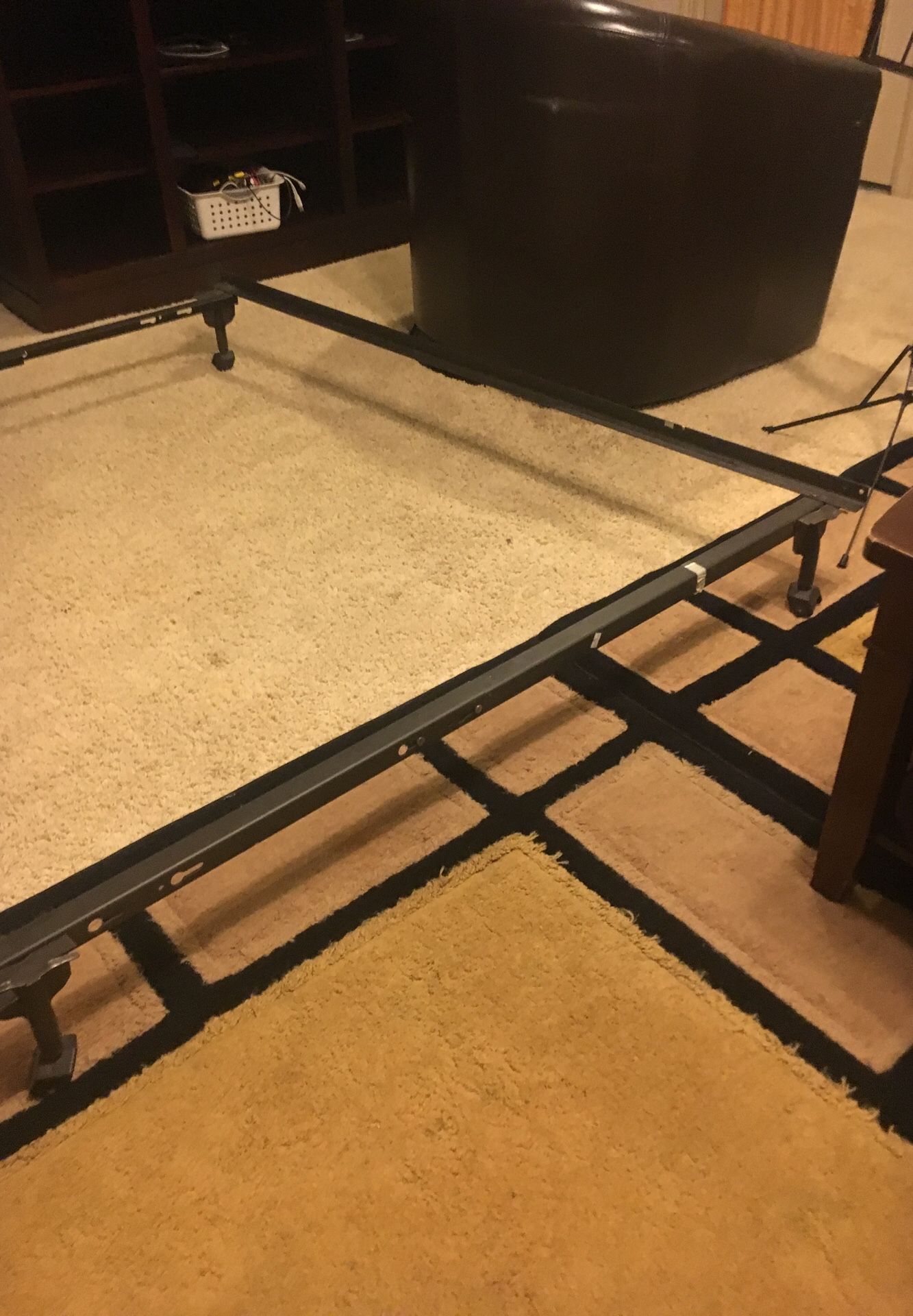 Frame for full bed