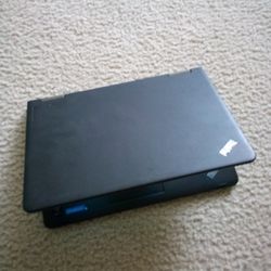 THINK PAD YOGA 12 ULTRABOOK LAPTOP TOUCHSCREEN WINDOWS 11 INTEL CORE 5 AND CHARGER