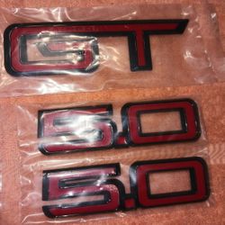 1pc GT/2pc 5.0 Red With Blk Embelms(Info In Pic)
