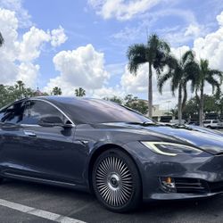 2020 Tesla Model S