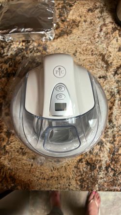 Ice cream maker