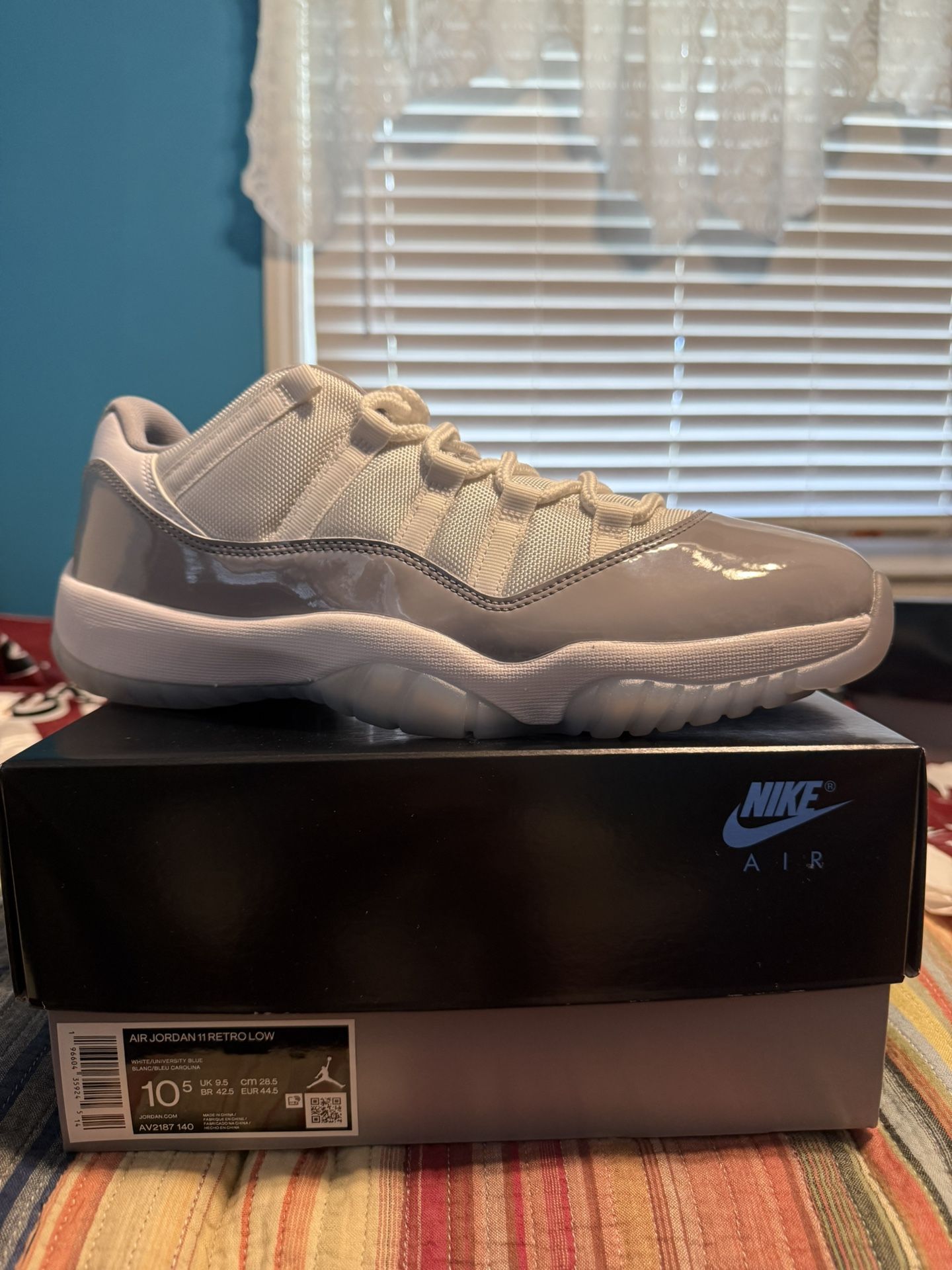 Jordan 11 Cement Gray