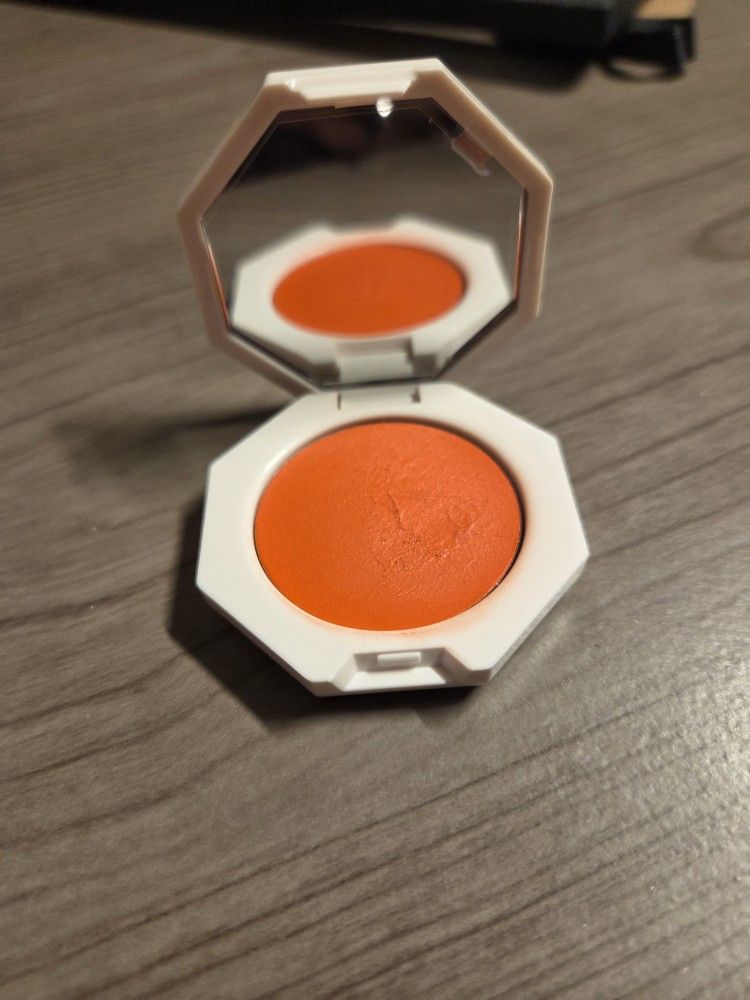 Fenty Beauty Cheeks Out Cream Blush - Big Melons