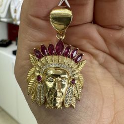 10k Indian Heard Charm 